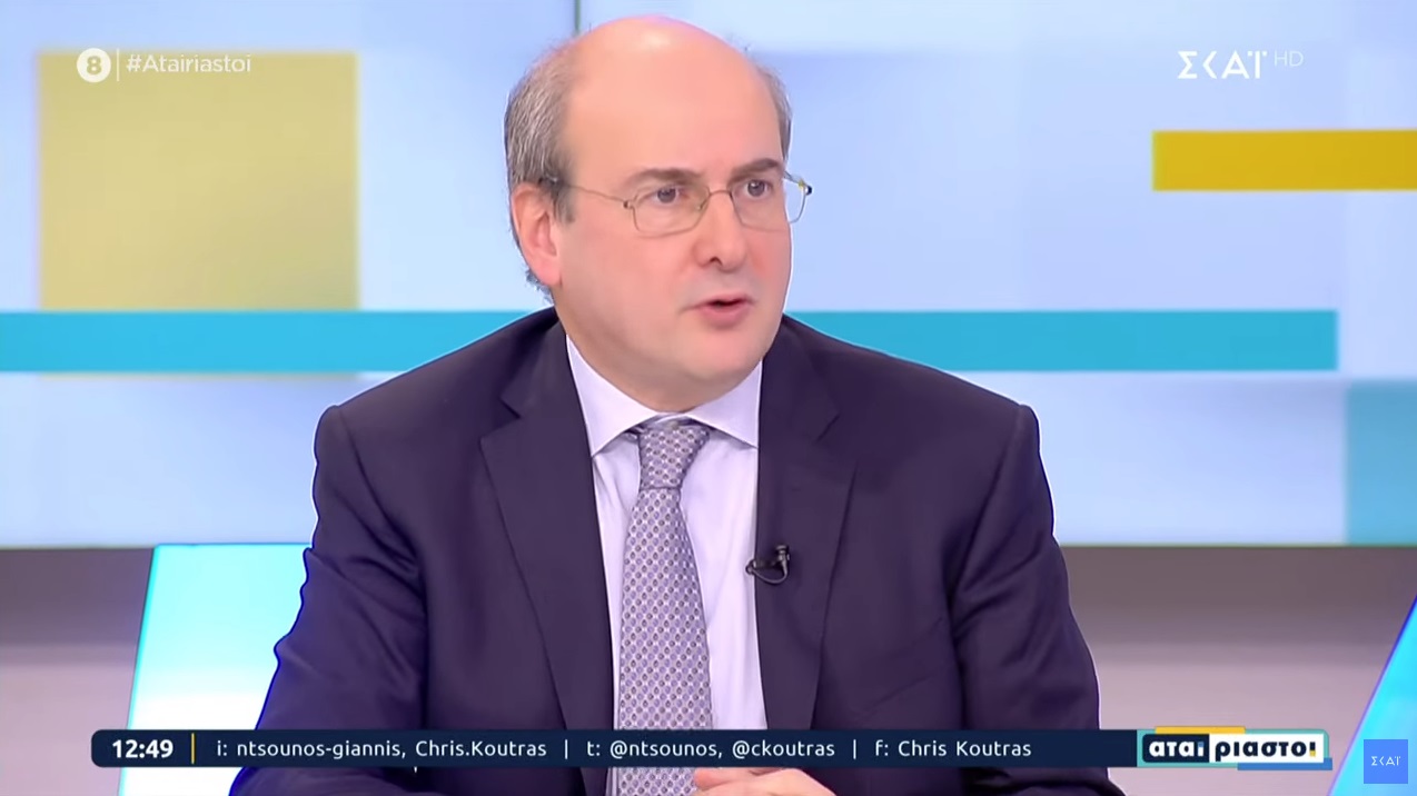 Χατζηδάκης: Αναδρομικά 100 ευρώ στους συνταξιούχους για κάθε μήνα που καθυστερεί η επικουρική