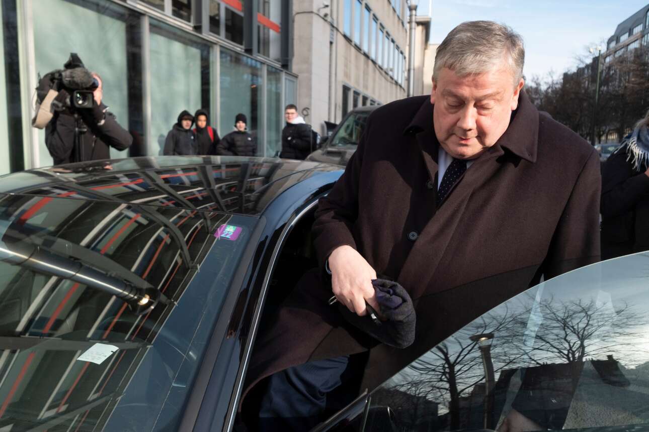 Και δεύτερος βέλγος ευρωβουλευτής παραδέχτηκε ταξίδι στο Κατάρ