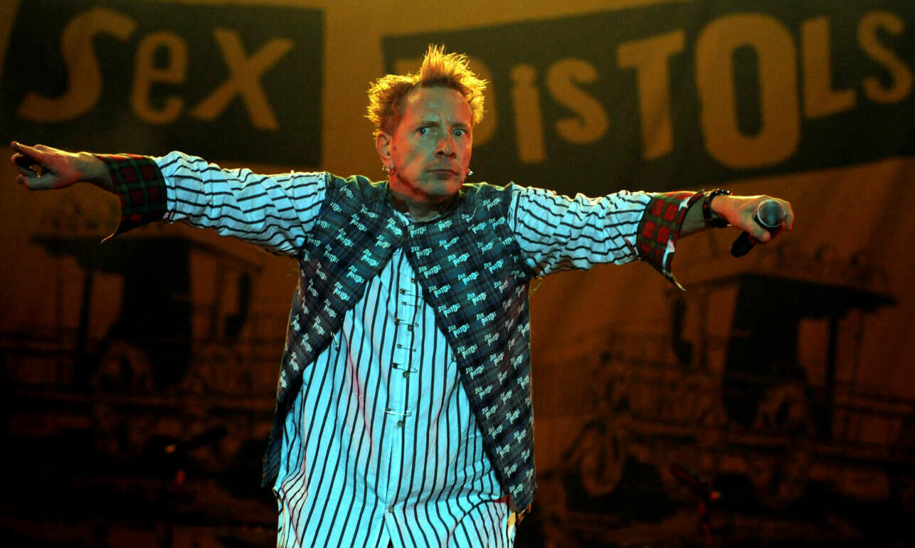 Ενας Sex Pistol στην Eurovision; Γιατρέ τα χάπια μου!