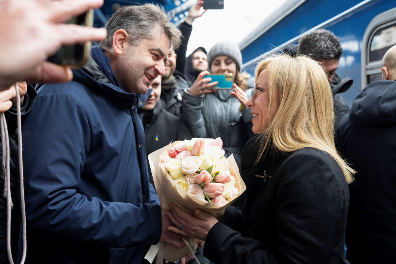 Τήρησε την προεκλογική της δέσμευση η Μελόνι και ταξίδεψε στο Κίεβο