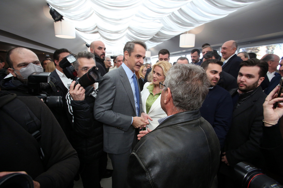 Απάντηση Μητσοτάκη σε Τσίπρα: Εχουμε κοινοβουλευτική και όχι «πεζοδρομιακή» δημοκρατία