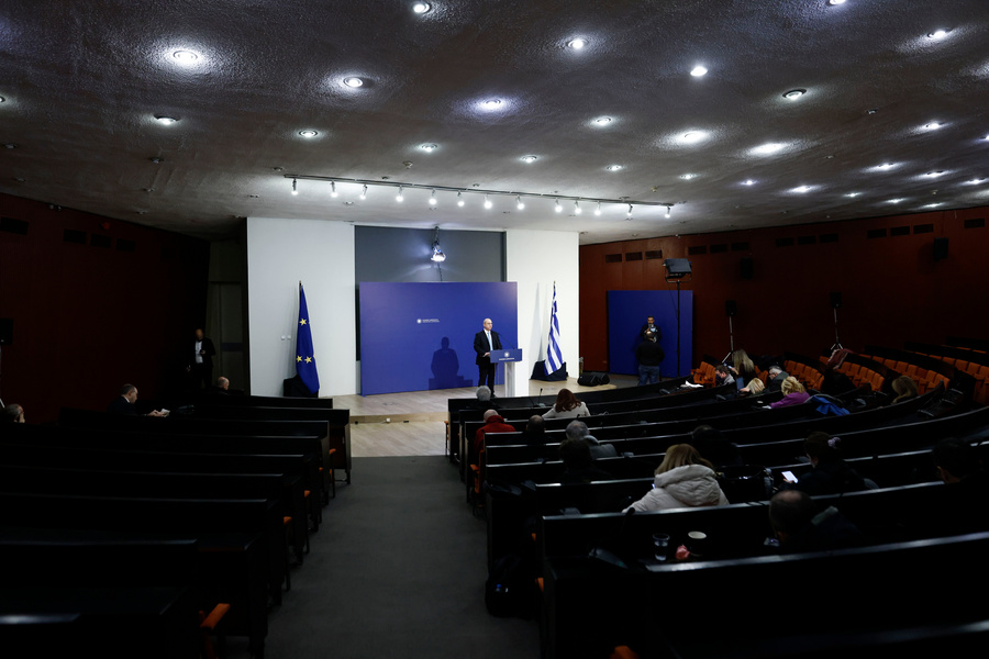 Οικονόμου: Στα 46 δισ. ευρώ το κόστος των «Τσιπρανόμικς»