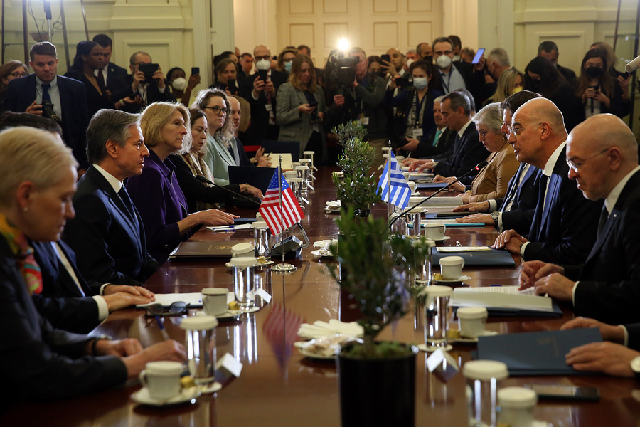 «Νίκο, φίλε μου»: Σε θερμό κλίμα η συνάντηση Δένδια-Μπλίνκεν στο υπουργείο Εξωτερικών