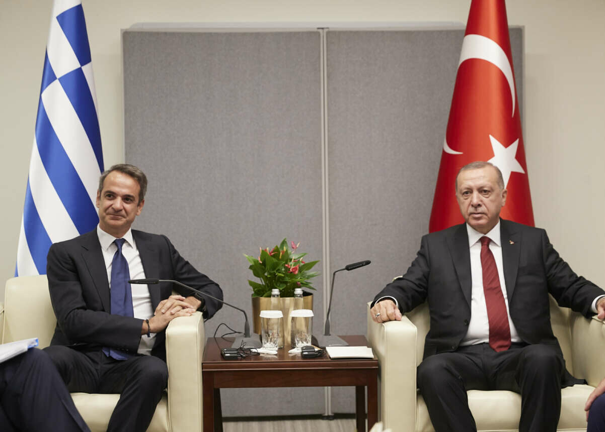 Μητσοτάκης σε Ερντογάν: Η Ελλάδα έτοιμη να συνδράμει την Τουρκία
