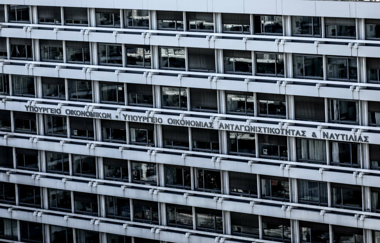 Σχέδιο επαναφοράς των 120 δόσεων για οφειλές