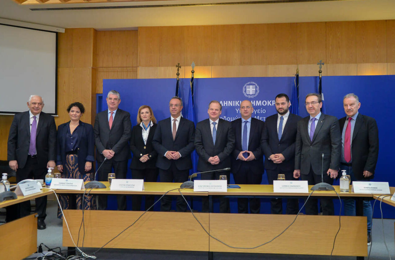 Υπεγράφη η σύμβαση για τον αυτοκινητόδρομο Μπράλος – Αμφισσα