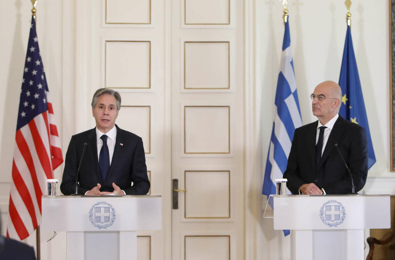 Δένδιας με Μπλίνκεν: Δεν συνδυάζουμε τη βοήθεια στην Τουρκία με την ευρύτερη εξωτερική πολιτική