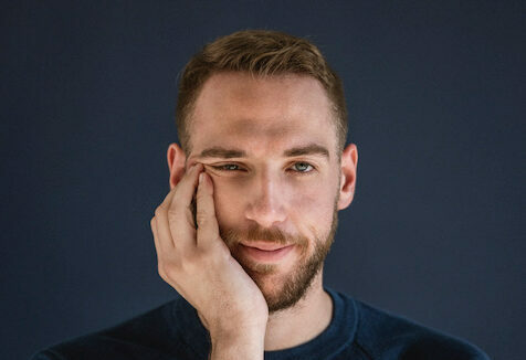 Το Milky Way του Βασίλη Κεκάτου ξεκινά τη διεθνή του πορεία