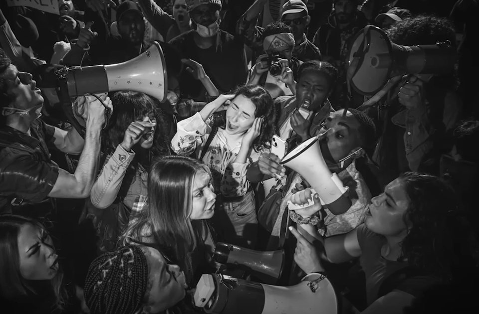 Ο Ιησούς στο Super Bowl: Οι «χρυσές» διαφημίσεις που ξεσήκωσαν θύελλες