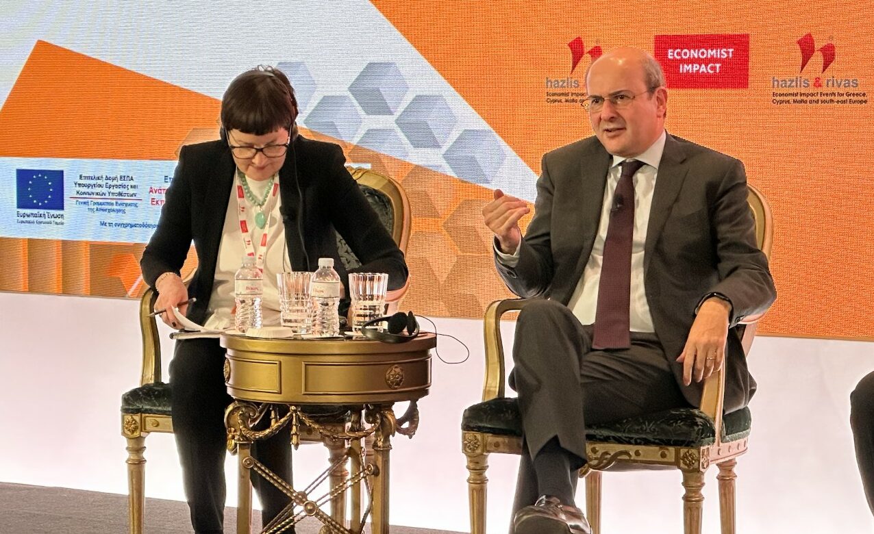 Χατζηδάκης στο συνέδριο Εconomist: Σταθερή κυβέρνηση για να συνεχιστεί η μείωση της ανεργίας