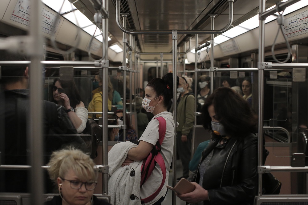 Τέλος και επισήμως οι μάσκες στα μέσα μαζικής μεταφοράς