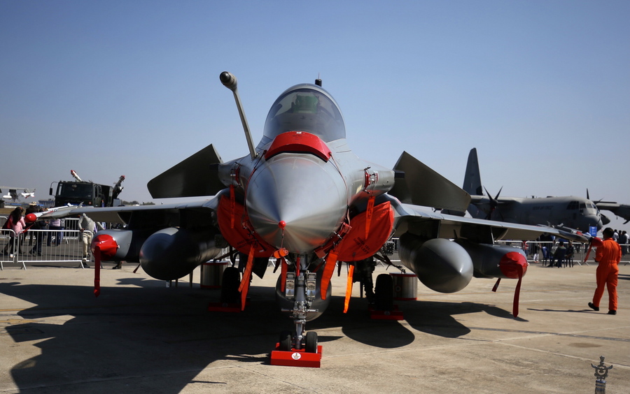 «Την επόμενη δεκαετία» η Γαλλία θα ξεπεράσει τη Ρωσία σε εξαγωγές όπλων