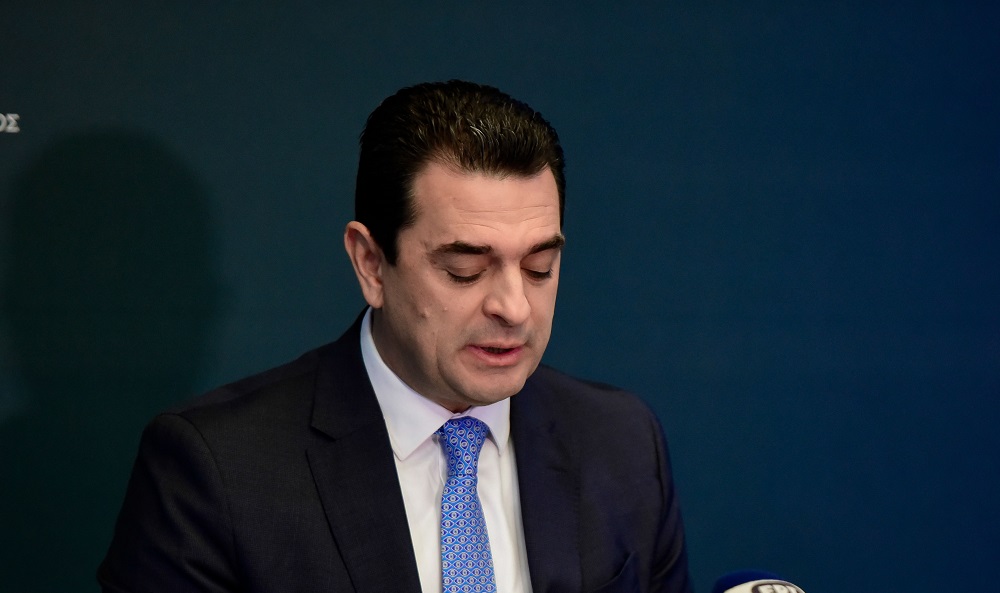 Σκρέκας: «Στη Μύκονο θα εφαρμοστεί ο νόμος – Το κράτος δεν εκβιάζεται»