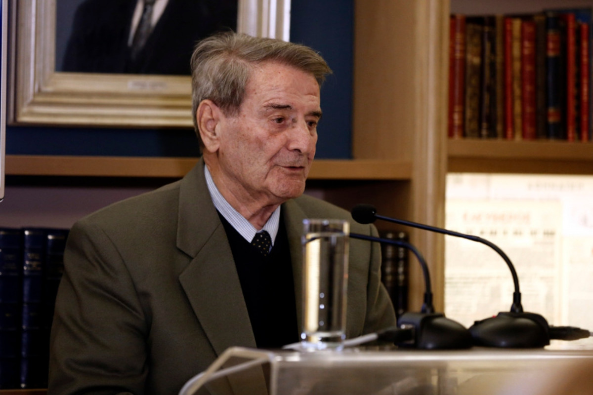 Εφυγε από τη ζωή ο δημοσιογράφος Βασίλης Νικολόπουλος