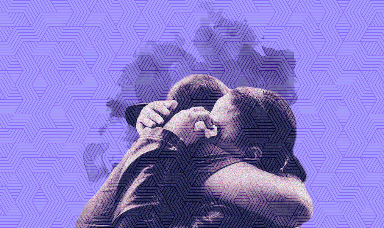 Η υπουργός και τα σφραγισμένα φέρετρα