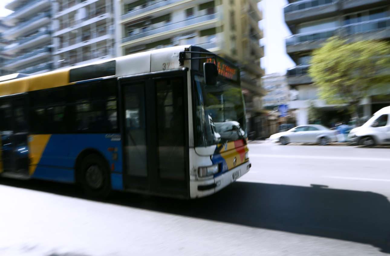 Στάση εργασίας σε λεωφορεία και τρόλεϊ τη Δευτέρα