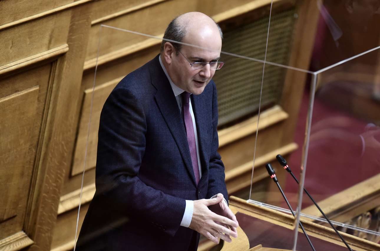 Χατζηδάκης: Οφειλόμενη η αύξηση 8% σε 13 επιδόματα του ΕΦΚΑ και του ΟΠΕΚΑ