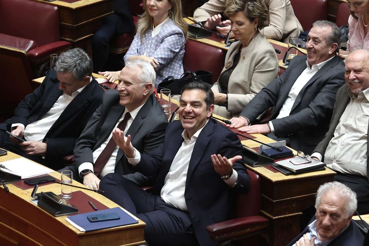 ΝΔ: Πόσο ακόμα θα καλύπτει τον Ραγκούση ο Τσίπρας;