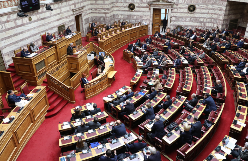 Κατατέθηκε η διάταξη για το μπλόκο στο κόμμα Κασιδιάρη