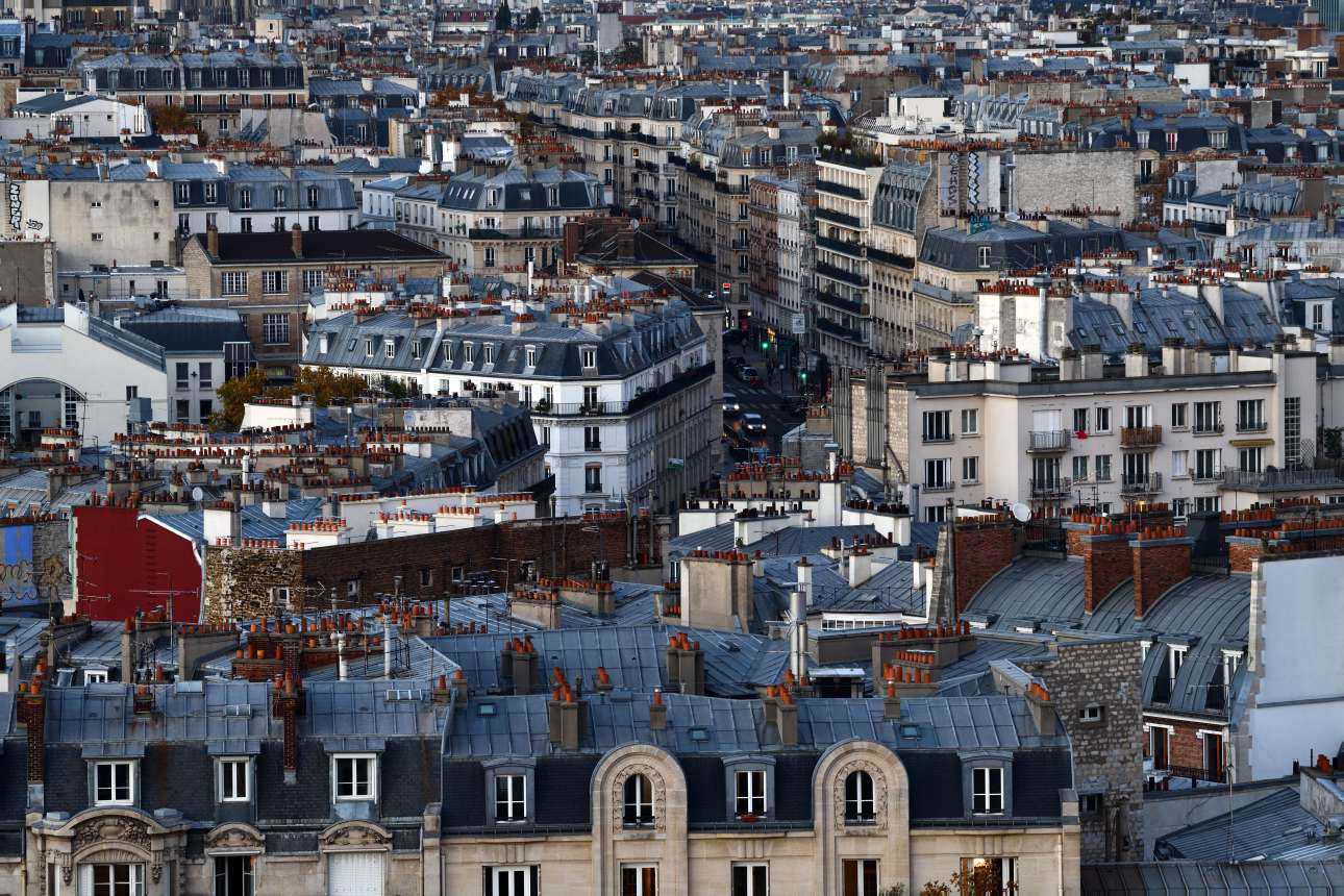 Οικολόγοι ζητούν να ασπρίσουν οι τσίγκινες στέγες στο Παρίσι!