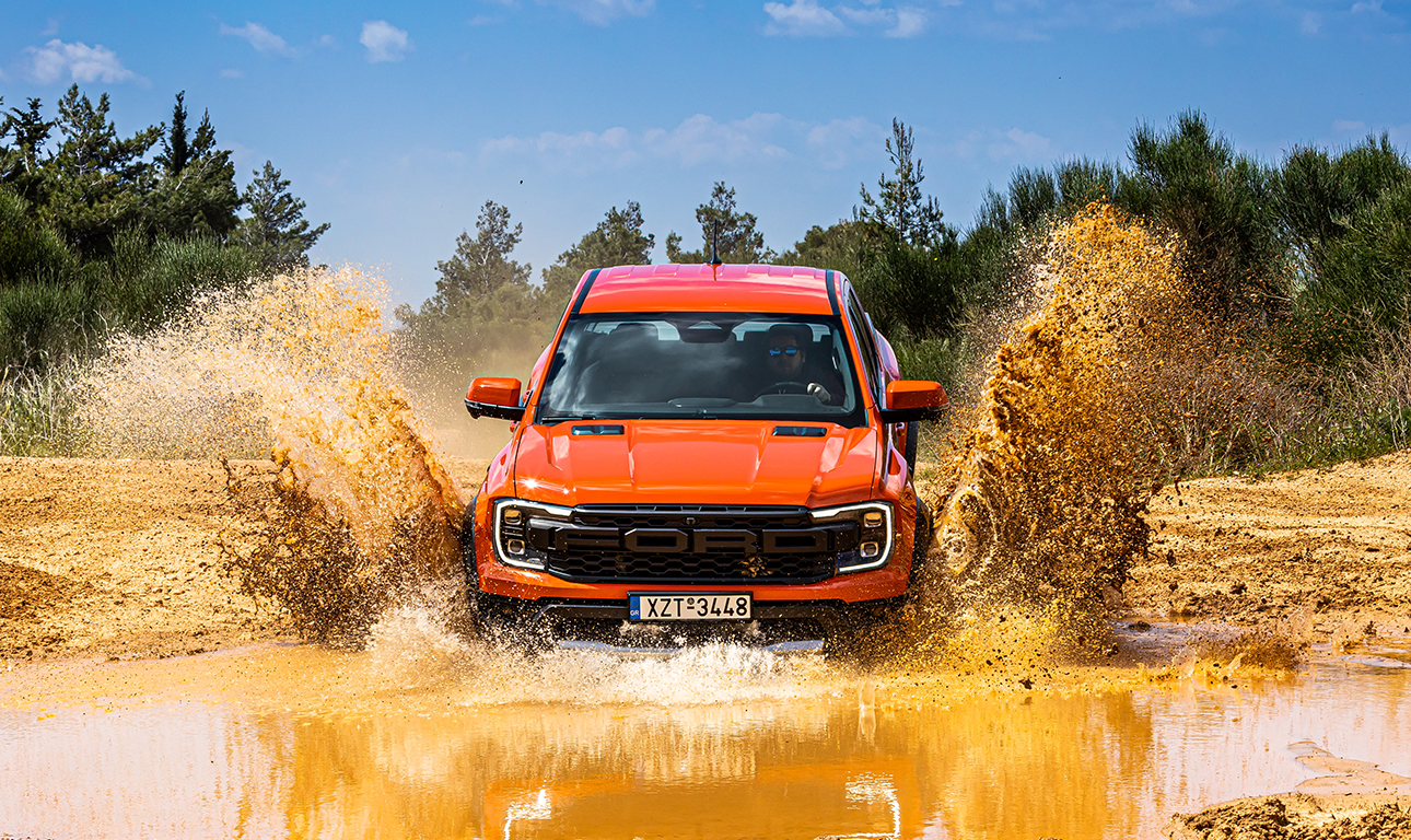 Λάσπη, τόλμη και ΦΠΑ: Οδηγώντας το αμάσητο Ford Ranger Raptor