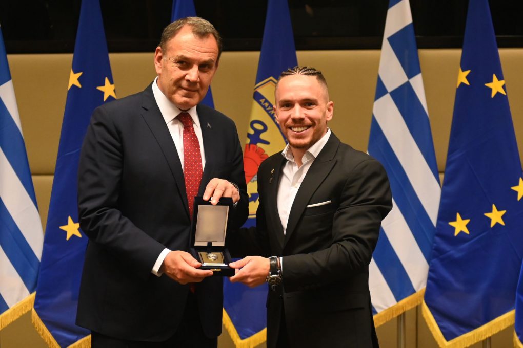 ΥΕΘΑ: Στις Ενοπλες Δυνάμεις Πετρούνιας και άλλοι 20 Ολυμπιονίκες