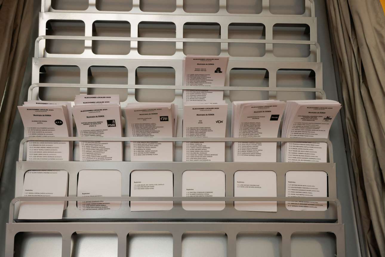 Περιφερειακές εκλογές στην Ισπανία κρίνουν το μέλλον του Σάντσεθ