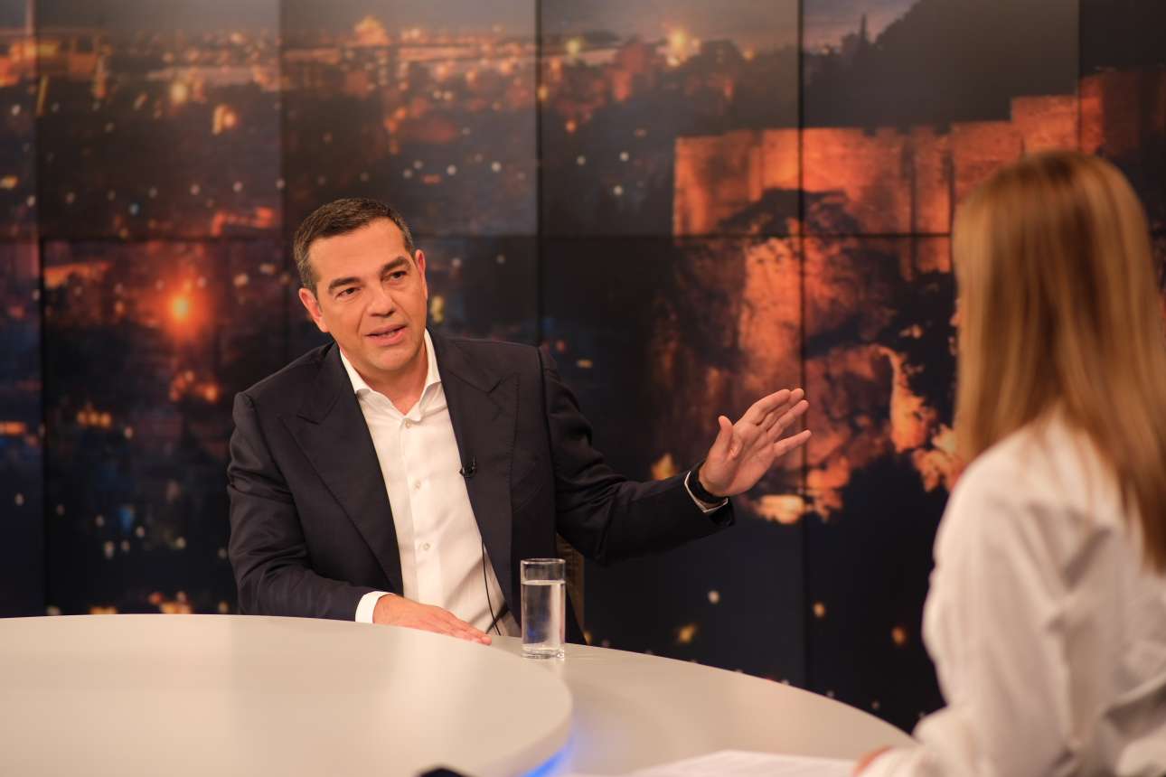 Τσίπρας: Σκέφτηκα να παραιτηθώ, αλλά…