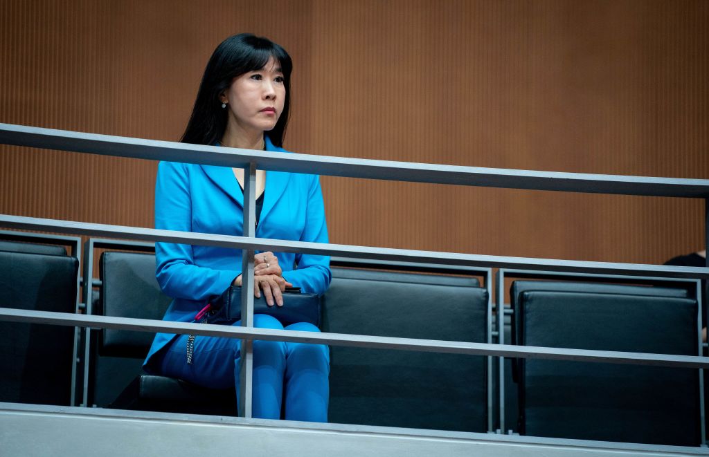 Γερμανία: Απολύθηκε η σύζυγος του Σρέντερ μετά την παρουσία της στη ρωσική πρεσβεία