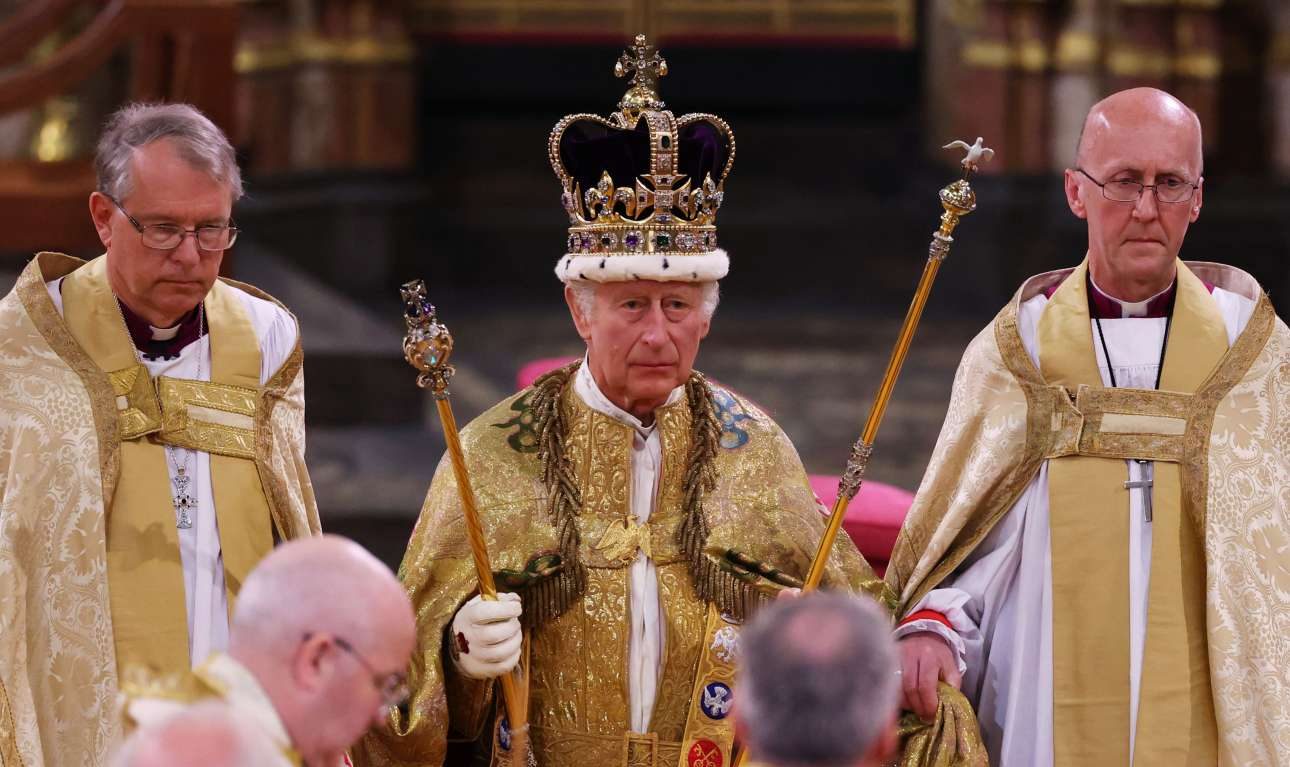 Ο Κάρολος σε αναζήτηση νέου ρόλου για τη μοναρχία