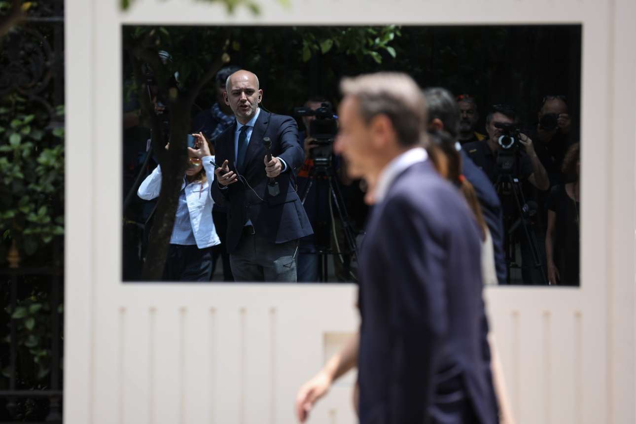 Τηλεφώνημα Μητσοτάκη σε Τσίπρα: Παραδίδω την εντολή, πάμε για εκλογές στις 25 Ιουνίου