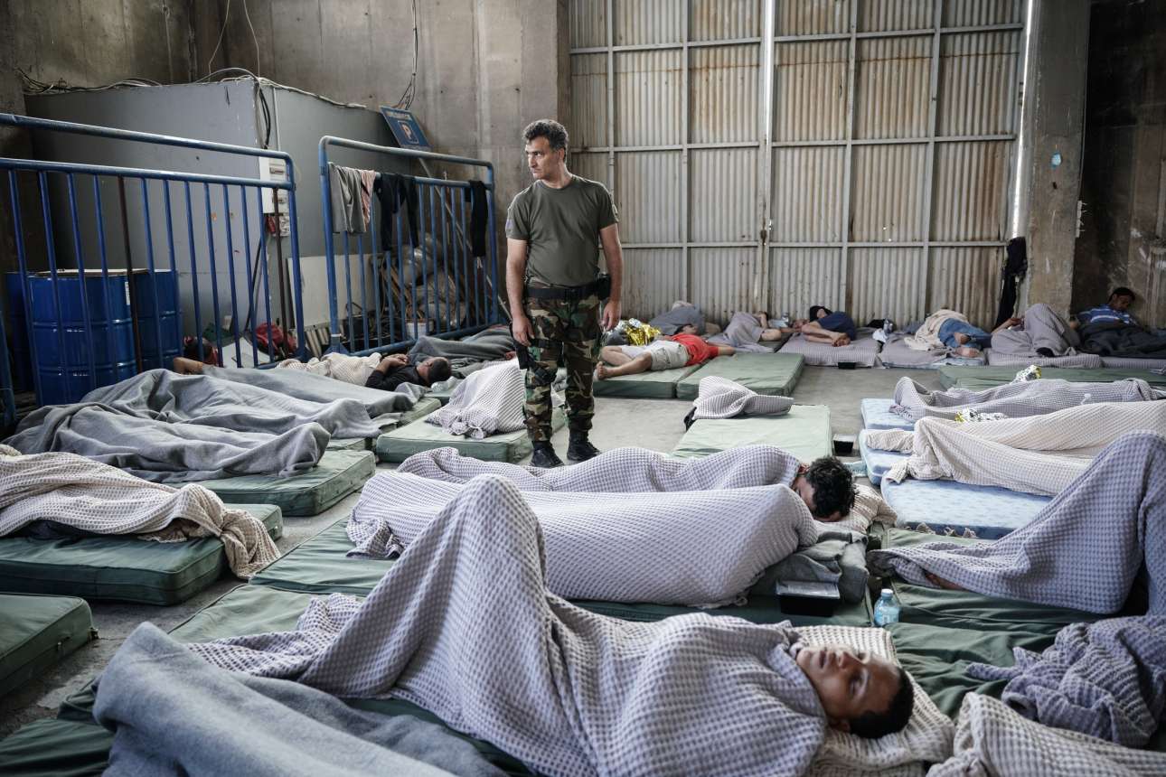 Ολονύχτιες οι έρευνες διάσωσης μετά το ναυάγιο στην Πύλο – Μαρτυρίες για έως και 750 επιβάτες