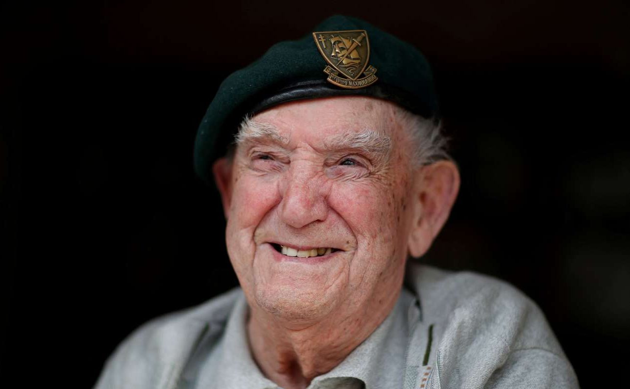 Πέθανε σε ηλικία 100 ετών ο τελευταίος επιζών καταδρομέας της Απόβασης της Νορμανδίας