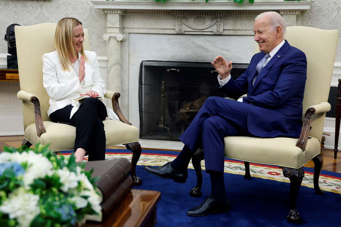 Γιατί η «φασίστρια» Μελόνι δεν τρομάζει πια τις ΗΠΑ και την ΕΕ