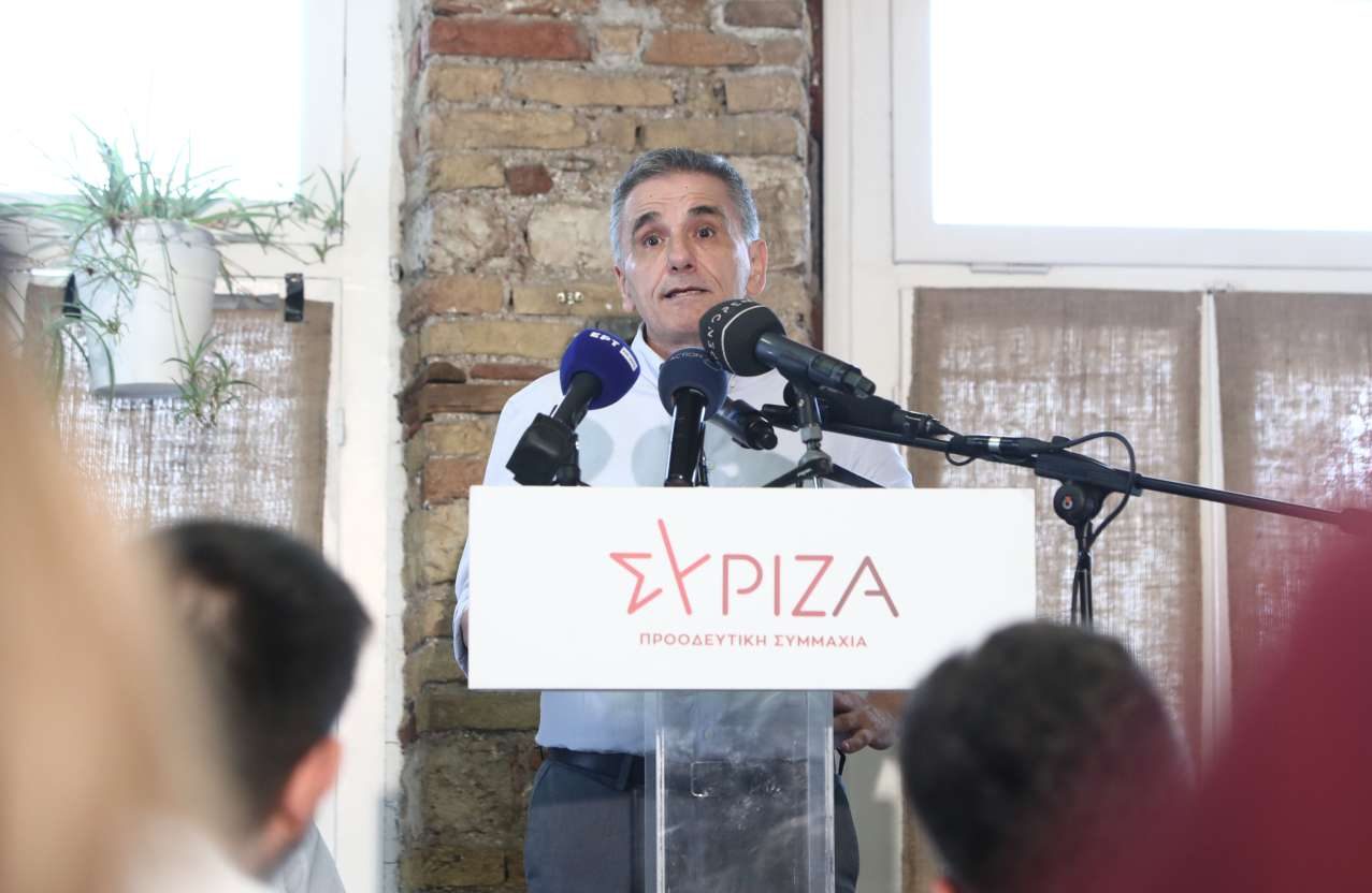 Ο Τσακαλώτος διεκδικητής (της ηγεσίας)