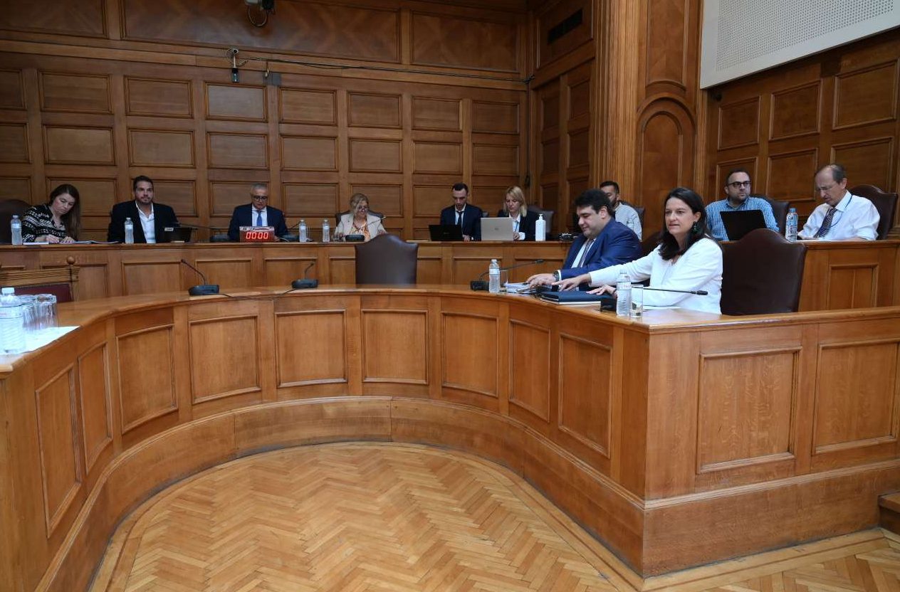 Κεραμέως: Ευρεία συναίνεση 220 βουλευτών για την ψήφο των αποδήμων