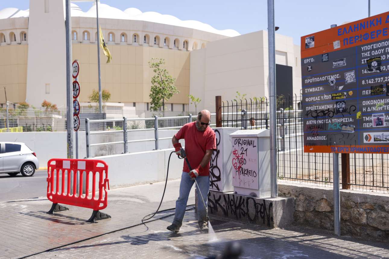 UEFA για τα επεισόδια: Αναμένουμε συλλήψεις – πότε θα γίνει ο αγώνας