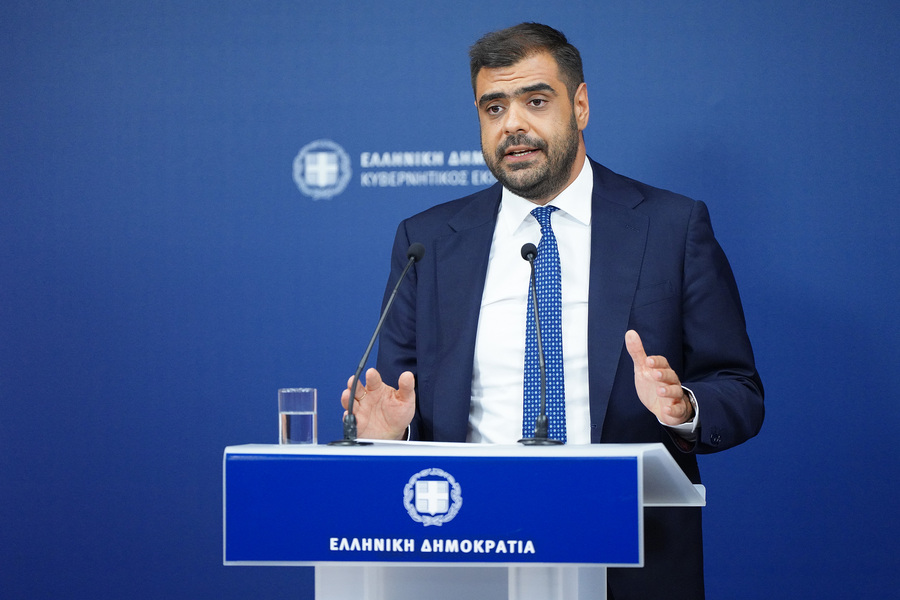 Δηκτικός Μαρινάκης για Ράμα: «Δεν ήταν δυνατόν να προσκληθεί σε μία τόσο σημαντική πρωτοβουλία»