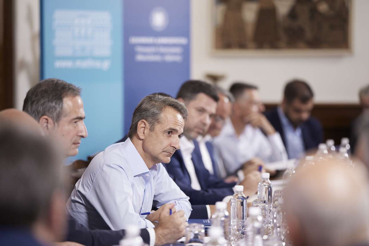 Στη Θεσσαλονίκη ο Μητσοτάκης: Οι παραγωγικοί φορείς πιστοποιούν την καλή εικόνα της οικονομίας