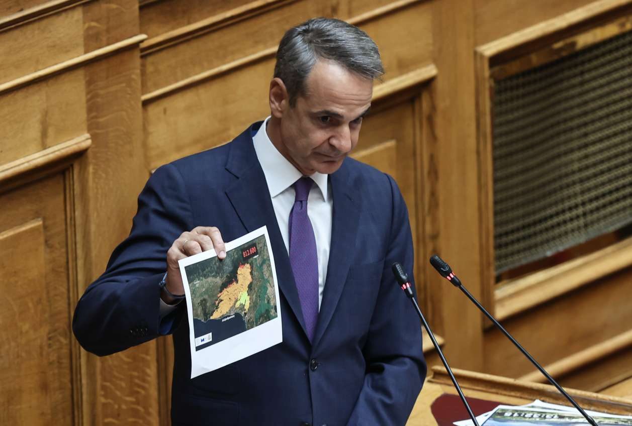 Mητσοτάκης στη Βουλή για τις πυρκαγιές: Ολοι είμαστε πληγωμένοι – να διδαχθούμε από τα λάθη μας