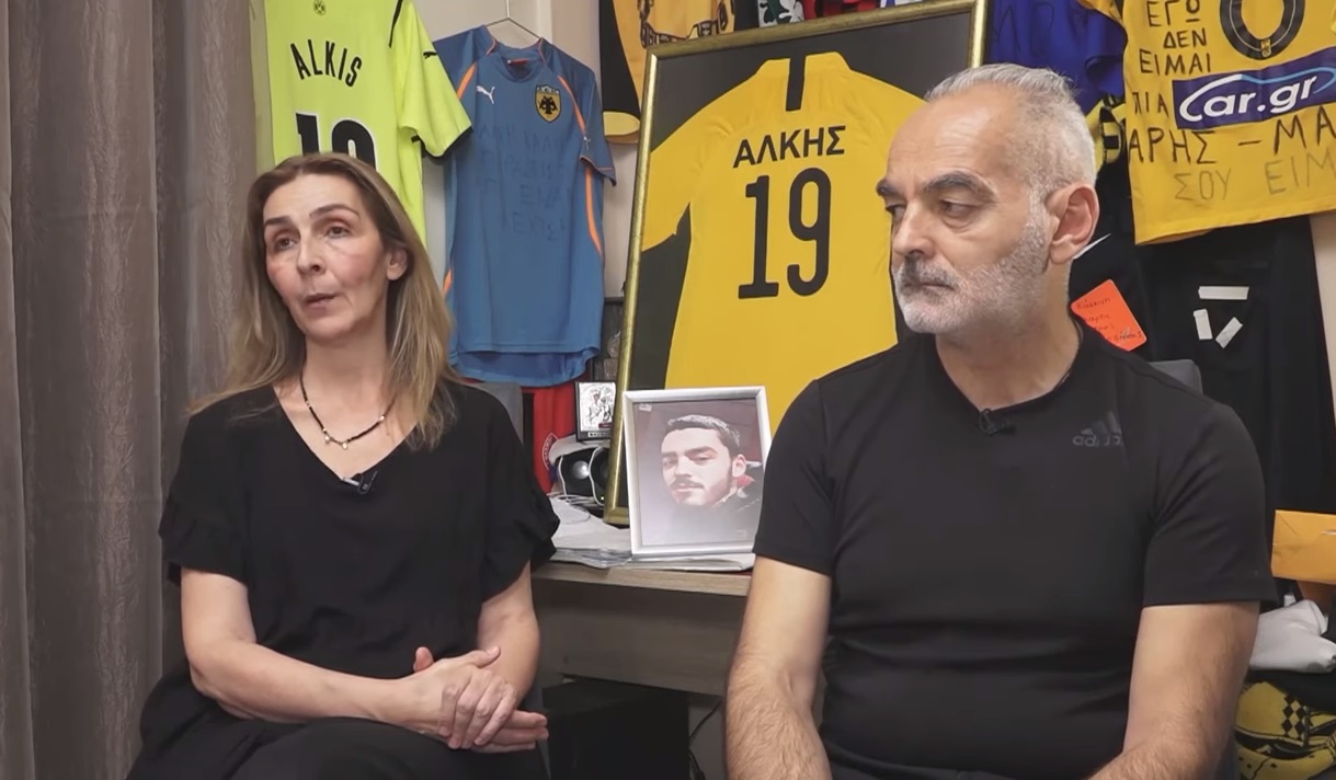 Οι γονείς του Αλκη Καμπανού μιλούν: «Περισσότερο ένοχοι είναι οι γονείς των δολοφόνων»