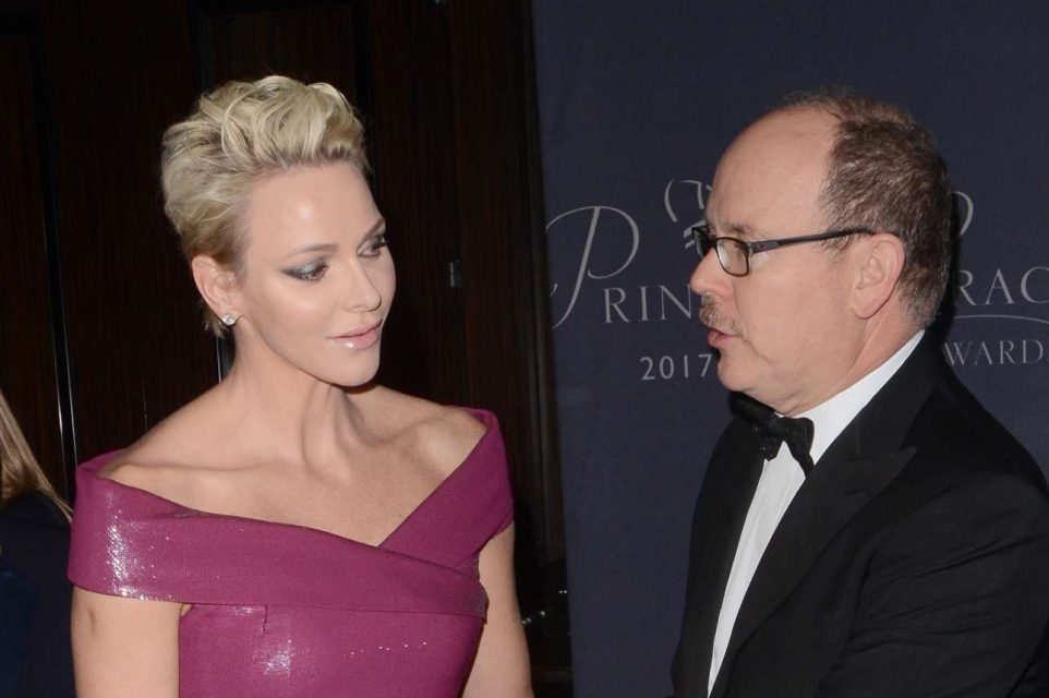 Με ραντεβού βλέπει τη σύζυγό του ο Αλβέρτος του Μονακό