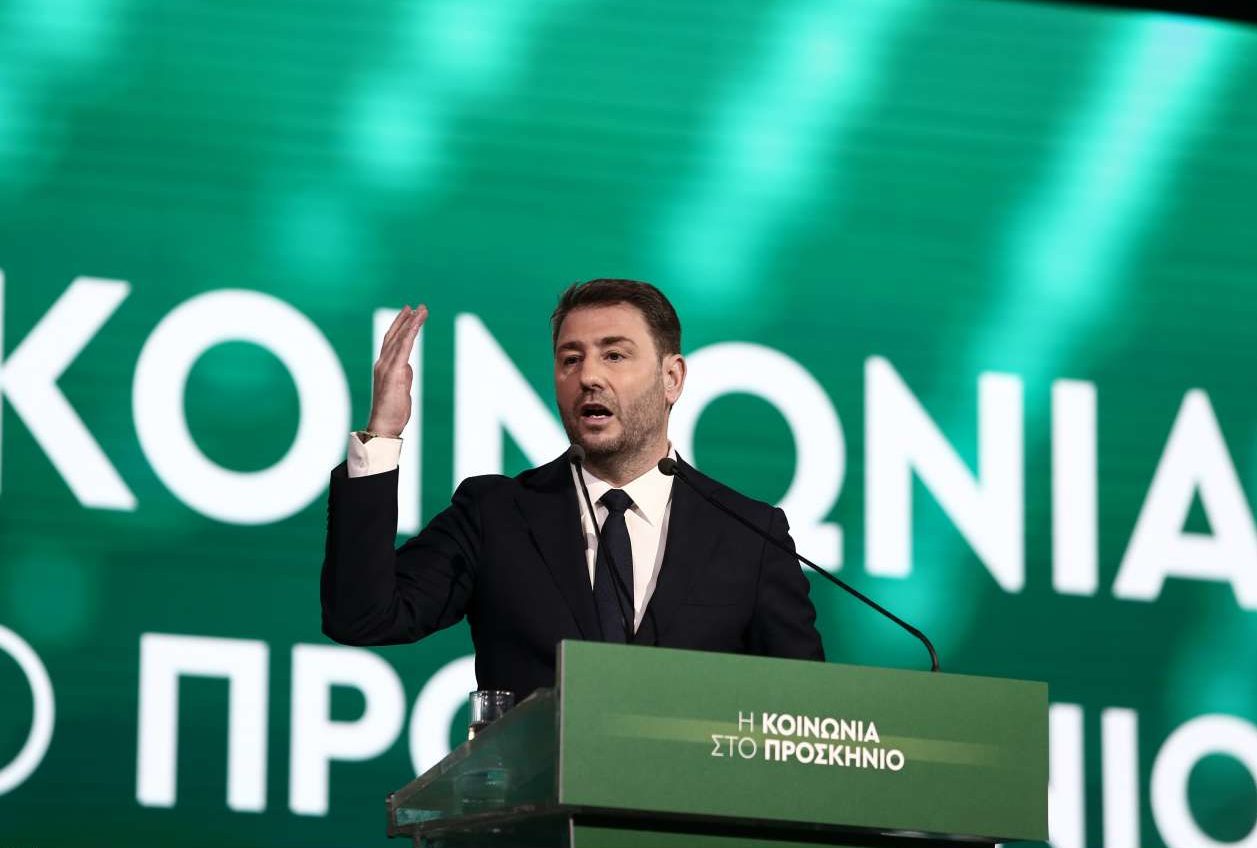 Με Λάκη, Ζιώγαλα και Γιάννη Γιοκαρίνη η γιορτή στο Ζάππειο για τα 49 χρόνια του ΠΑΣΟΚ