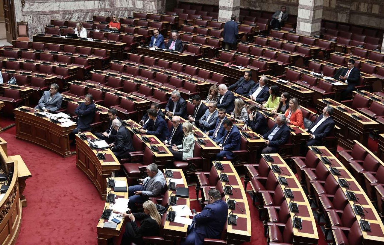 Βουλή: Ψηφίστηκε η τροπολογία για τον πληθωρισμό σε βασικά αγαθά – Τι προβλέπει