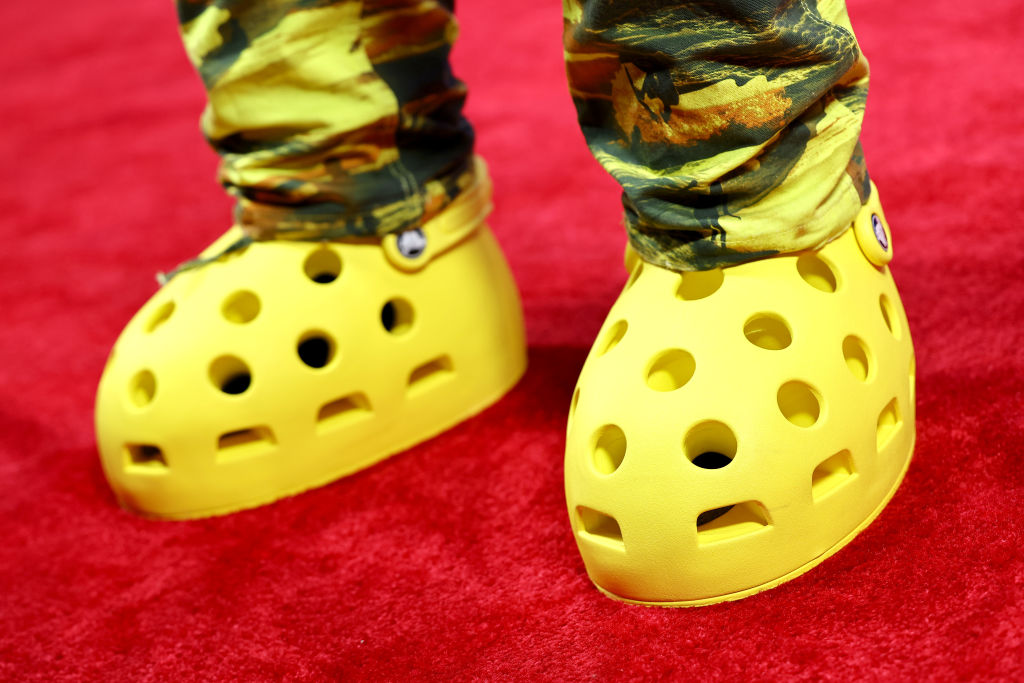 Είναι τα παπούτσια του Μίκυ Μάους υψηλή ραπτική;