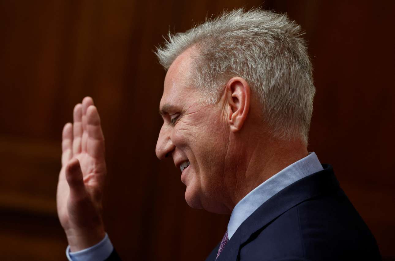 Ο «έντιμος» Κέβιν ΜακΚάρθι – Ενα μάθημα για την πολιτική των ΗΠΑ