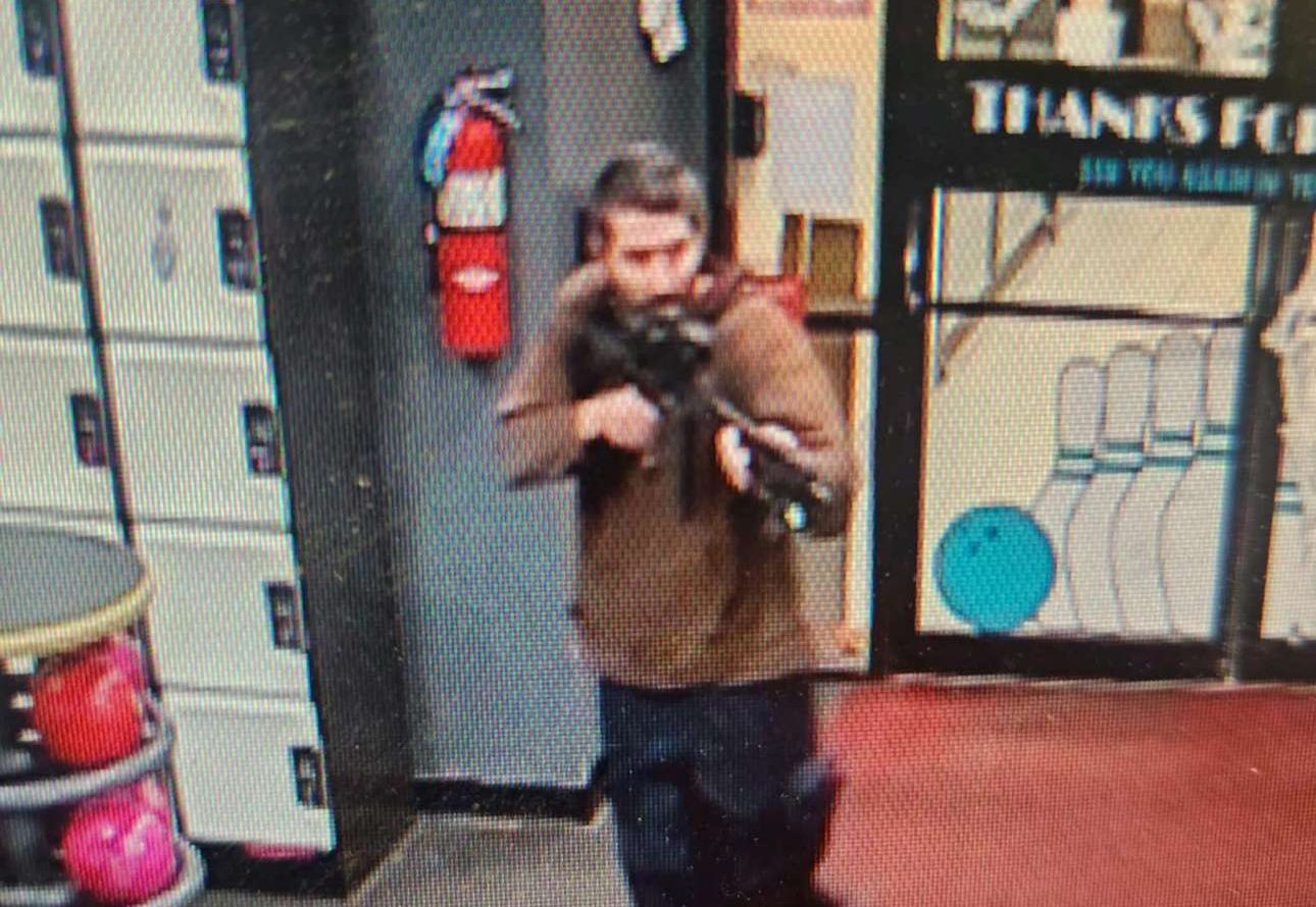 Ο εχθρός εντός των τειχών: Αμερικανικός εφιάλτης με 22 νεκρούς σε πυροβολισμούς στο Μέιν