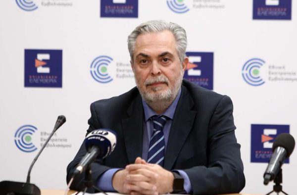 Ο πρόεδρος του ΕΟΦ ανακοίνωσε την παραίτησή του αφού είχε λήξει η θητεία του