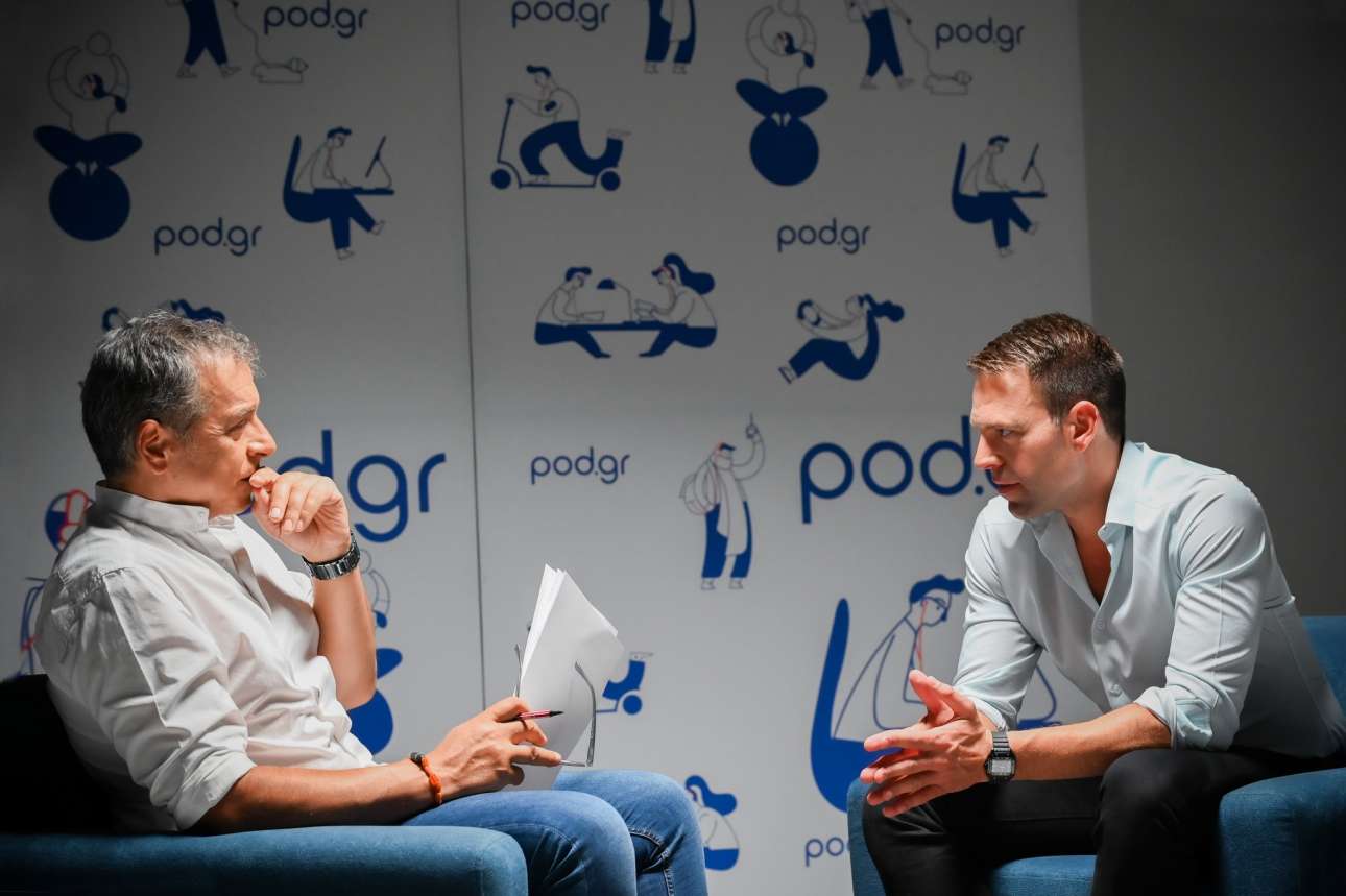 Ο Κασσελάκης που εμπνέεται από τον Βελουχιώτη και θέλει να αποκτήσει δύο αγόρια