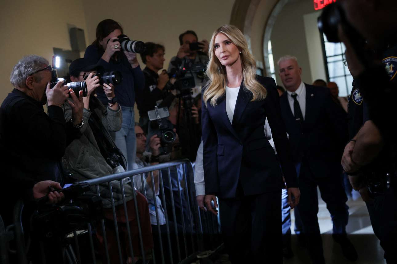 Ο Τραμπ τραβάει ξανά την Ιβάνκα πίσω στο «τσίρκο» του